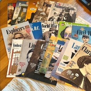 KIDS Discover History Magazine Lot - Colorful Covers